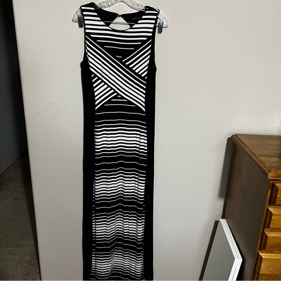 WHBM Black White Striped Illusion Side Slits Maxi Dress - Picture 4 of 9